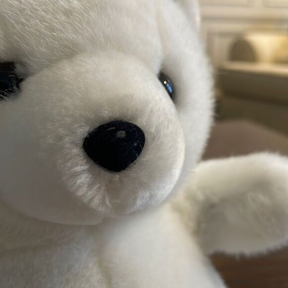 Classic Gund Style Beautiful Teddy Bear in White Excellent Used Condition 9” - Picture 7 of 7